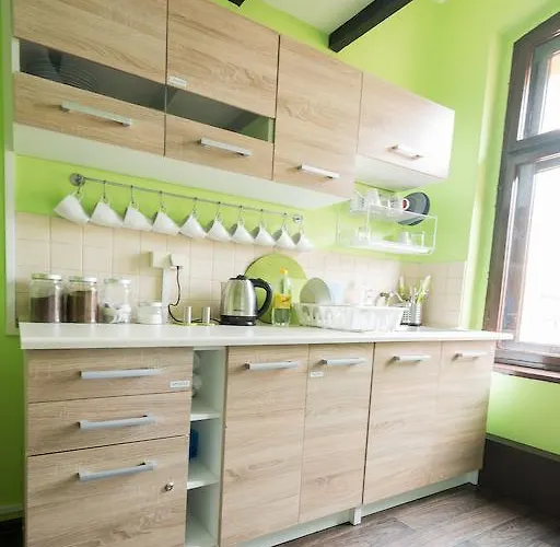 Awangarda بوزنان