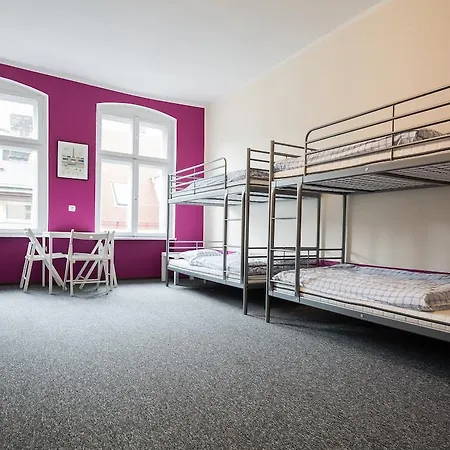 Awangarda * بوزنان